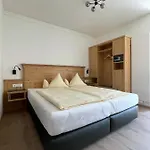 Hotell & Glueck Auf 3*