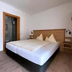 Hotel & Glueck Auf