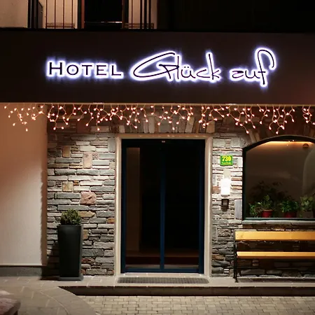 & Glueck Auf Mayrhofen