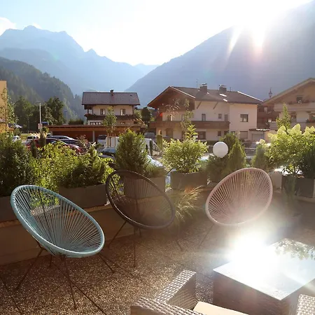Hotel & Suites Glueck Auf 3* Mayrhofen