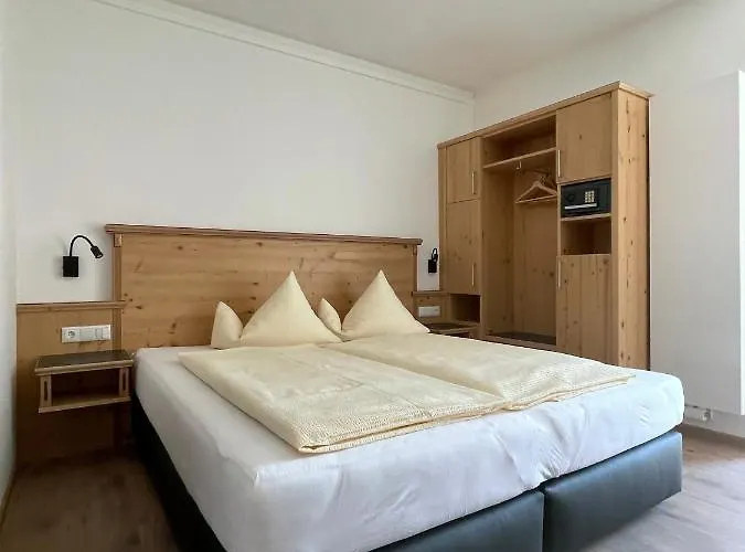 酒店 & Glueck Auf 3*