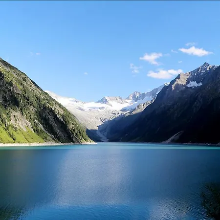 فندق & Glueck Auf